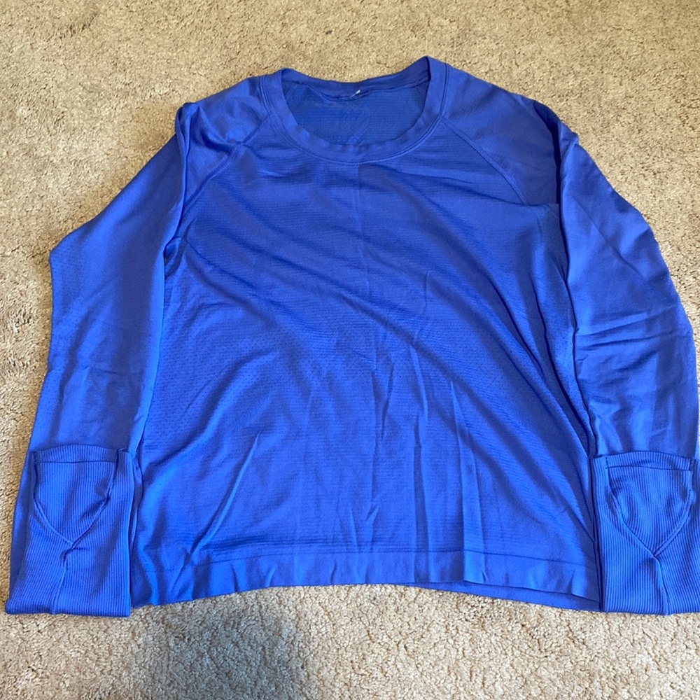 Lululemon swiftly top